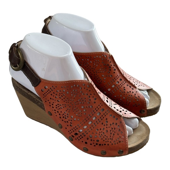 PIKOLINOS Shoes - Pikolinos Women's Benissa Wedge Sandal Brandy Size 37 EU/6.5-7 US